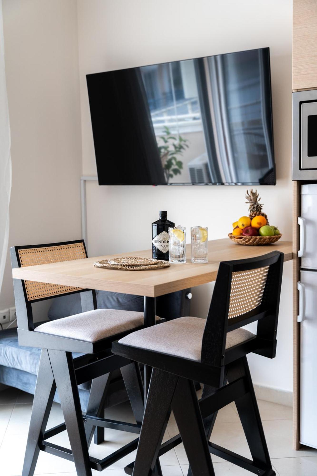 Pomegranate Luxury Penthouse Maisonette With Beautiful Terrace & Free Parking By Binobi ! 塞萨洛尼基 外观 照片