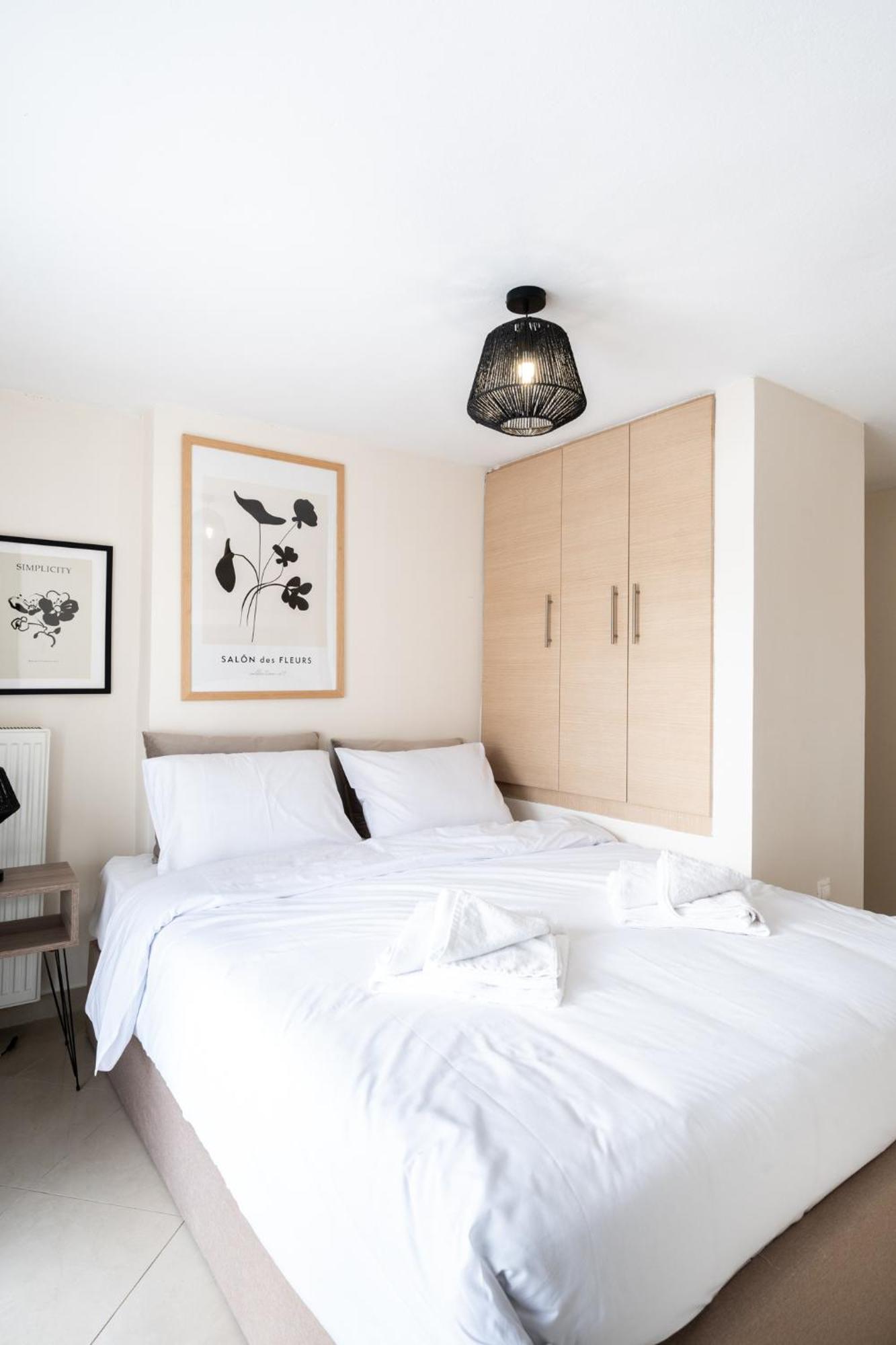 Pomegranate Luxury Penthouse Maisonette With Beautiful Terrace & Free Parking By Binobi ! 塞萨洛尼基 外观 照片